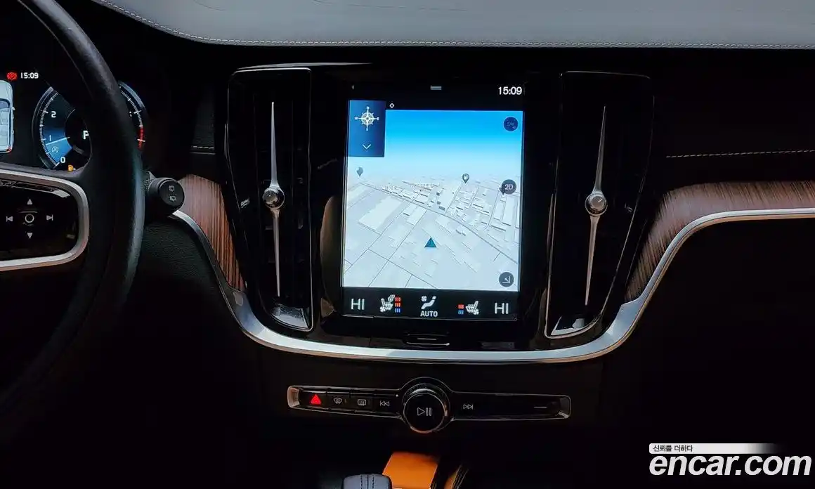 Volvo V60 2021 2.0 Автомат в Москве № 164718, фото 19