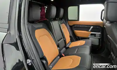 Land Rover Defender 2024 3.0 Автомат в Москве № 166073, миниатюра 3