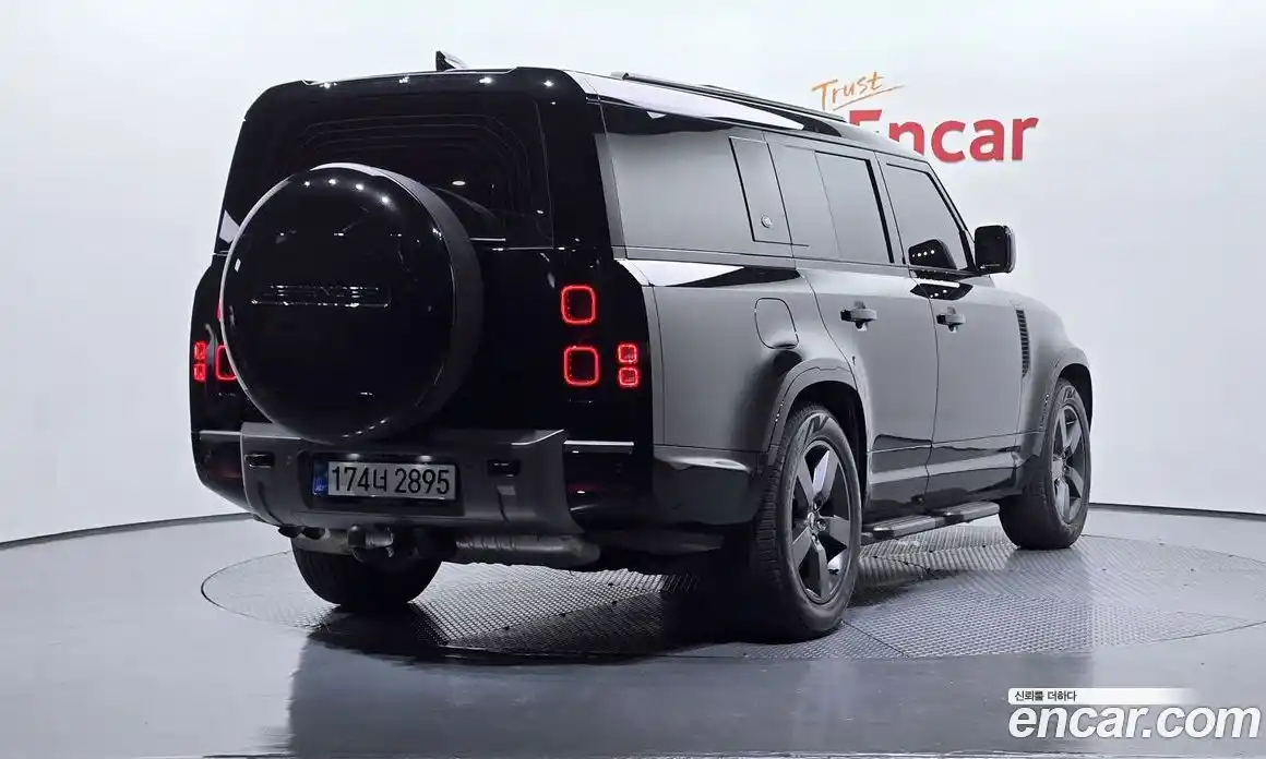 Land Rover Defender 2024 3.0 Автомат в Москве № 166073, фото 4