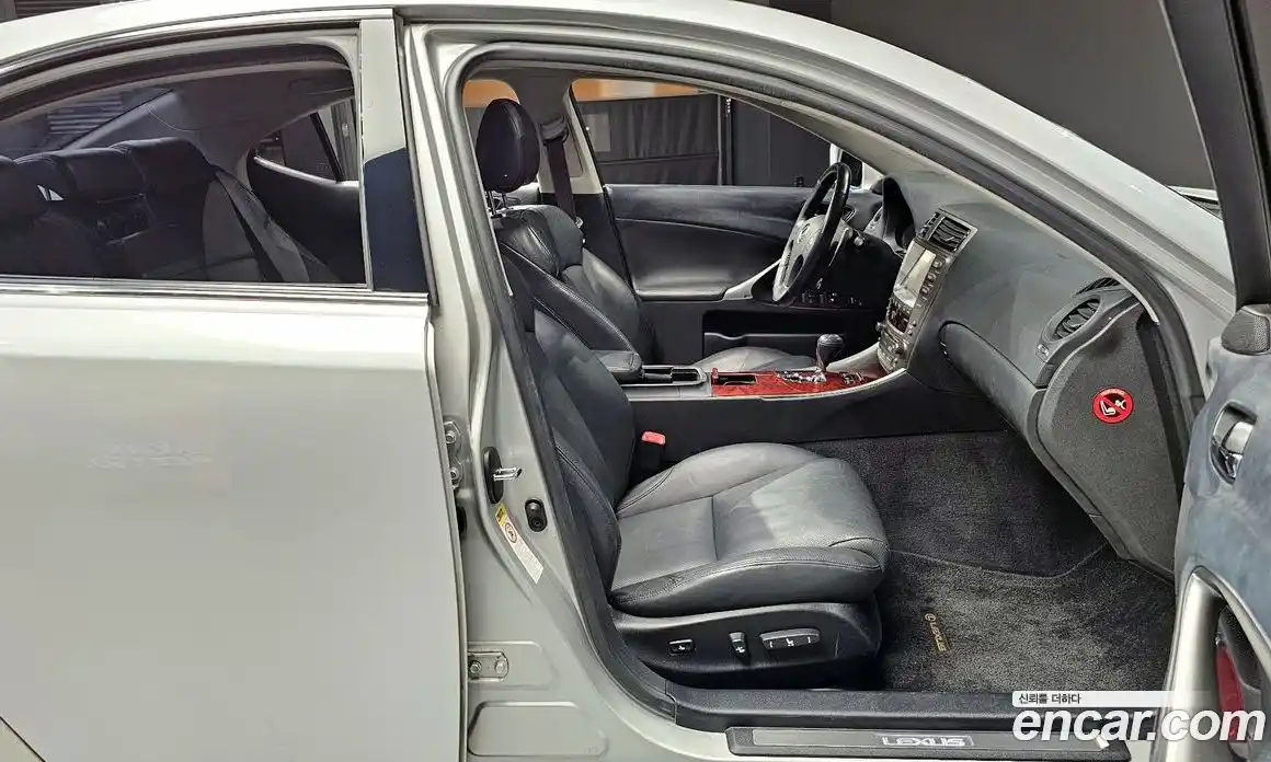Lexus IS 2008 2.5 Автомат в Москве № 168225, фото 17
