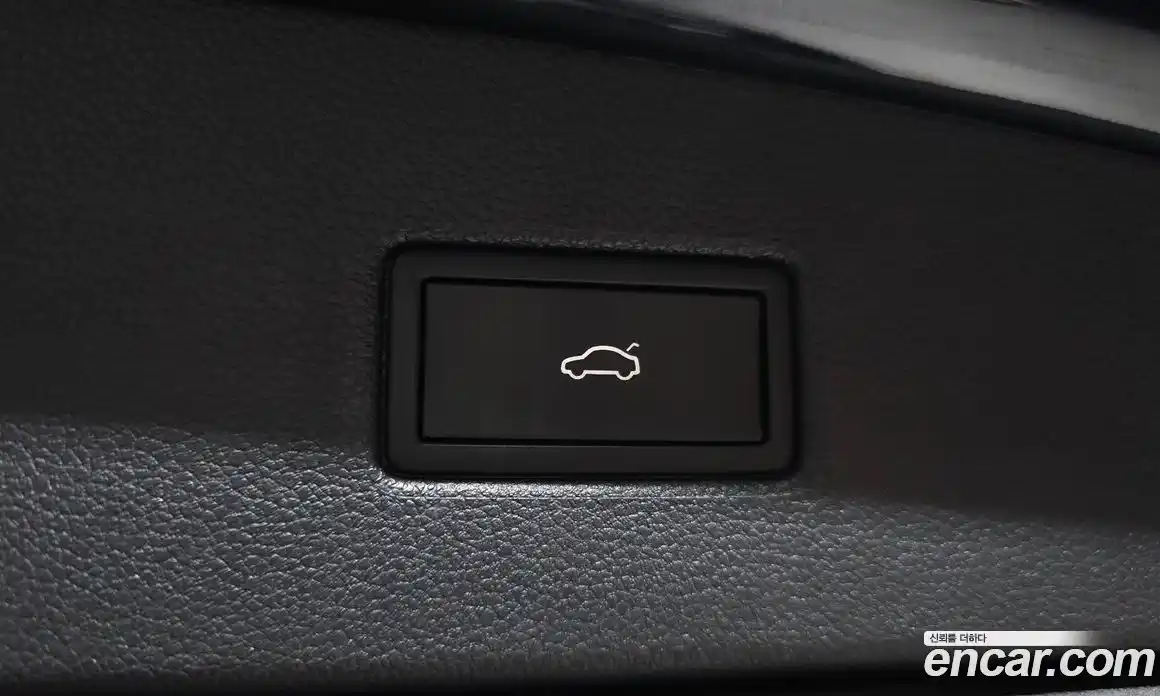 Volkswagen Tiguan 2023 2.0 Автомат в Москве № 168709, фото 9