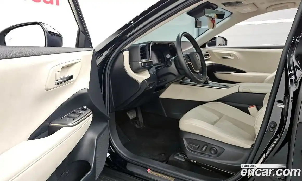 Toyota Crown 2023 2.5 Автомат в Москве № 170286, фото 3