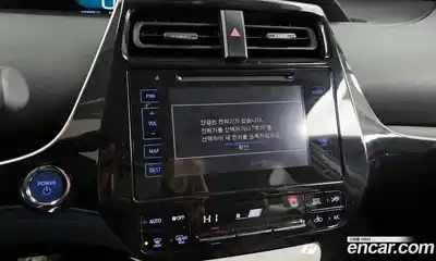 Toyota Prius 2018 1.8 Автомат в Москве № 170294, миниатюра 11