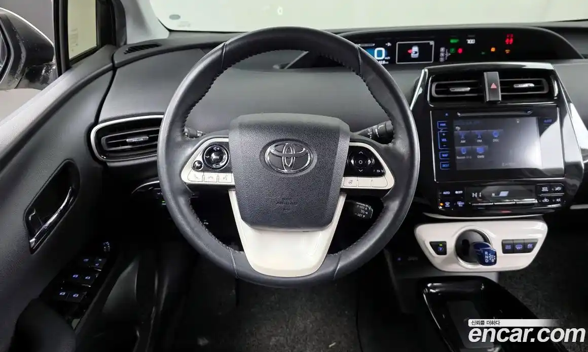 Toyota Prius 2018 1.8 Автомат в Москве № 170294, фото 4