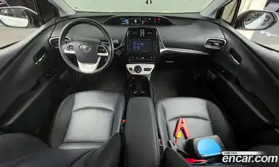 Toyota Prius 2018 1.8 Автомат в Москве № 170294, миниатюра 6