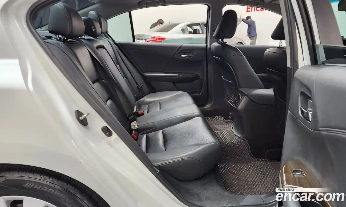 Honda Accord 2013 2.4 Автомат в Москве № 170561, фото 17