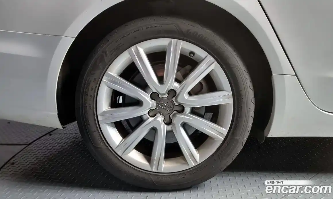 Audi A6 2014 3.0 Автомат в Москве № 181686, фото 6