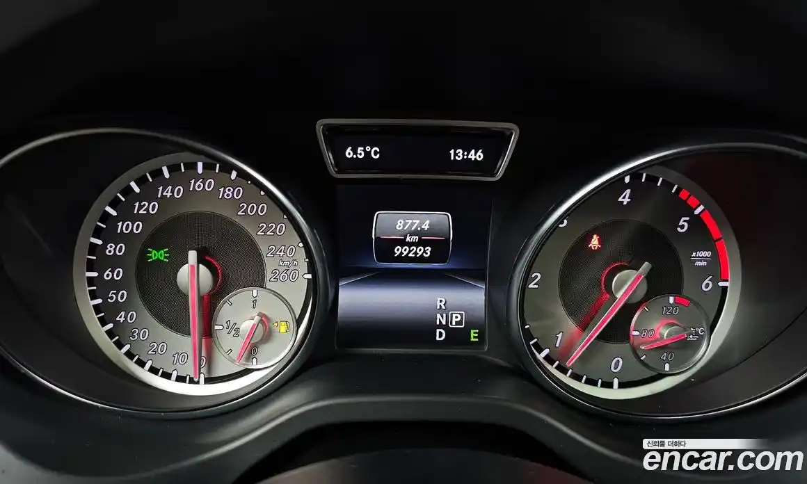 Mercedes-Benz CLA-Class 2015 1.8 Автомат в Москве № 185983, фото 16