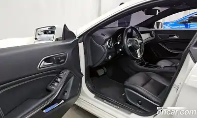 Mercedes-Benz CLA-Class 2015 1.8 Автомат в Москве № 185983, миниатюра 5