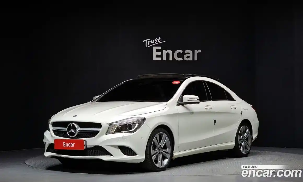 Mercedes-Benz CLA-Class 2015 1.8 Автомат в Москве № 185983, фото 7