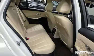 BMW 3-Series 2020 2.0 Автомат в Москве № 189298, миниатюра 10