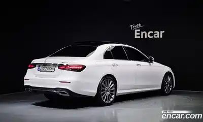 Mercedes-Benz E-Class 2021 2.0 Автомат в Москве № 194354, миниатюра 12