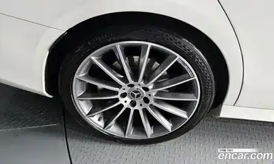 Mercedes-Benz E-Class 2021 2.0 Автомат в Москве № 194354, миниатюра 4