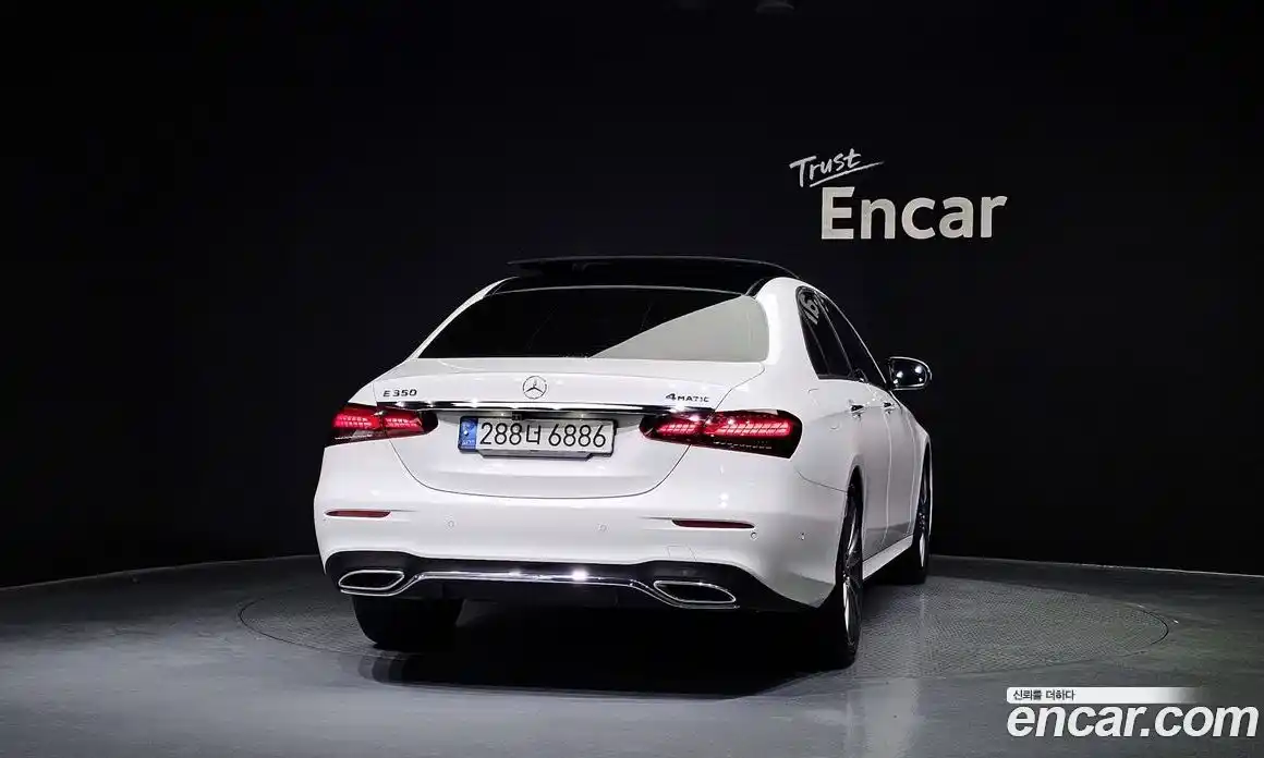 Mercedes-Benz E-Class 2021 2.0 Автомат в Москве № 194354, фото 8