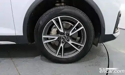 Audi Q5 2022 2.0 Автомат в Москве № 196238, миниатюра 12