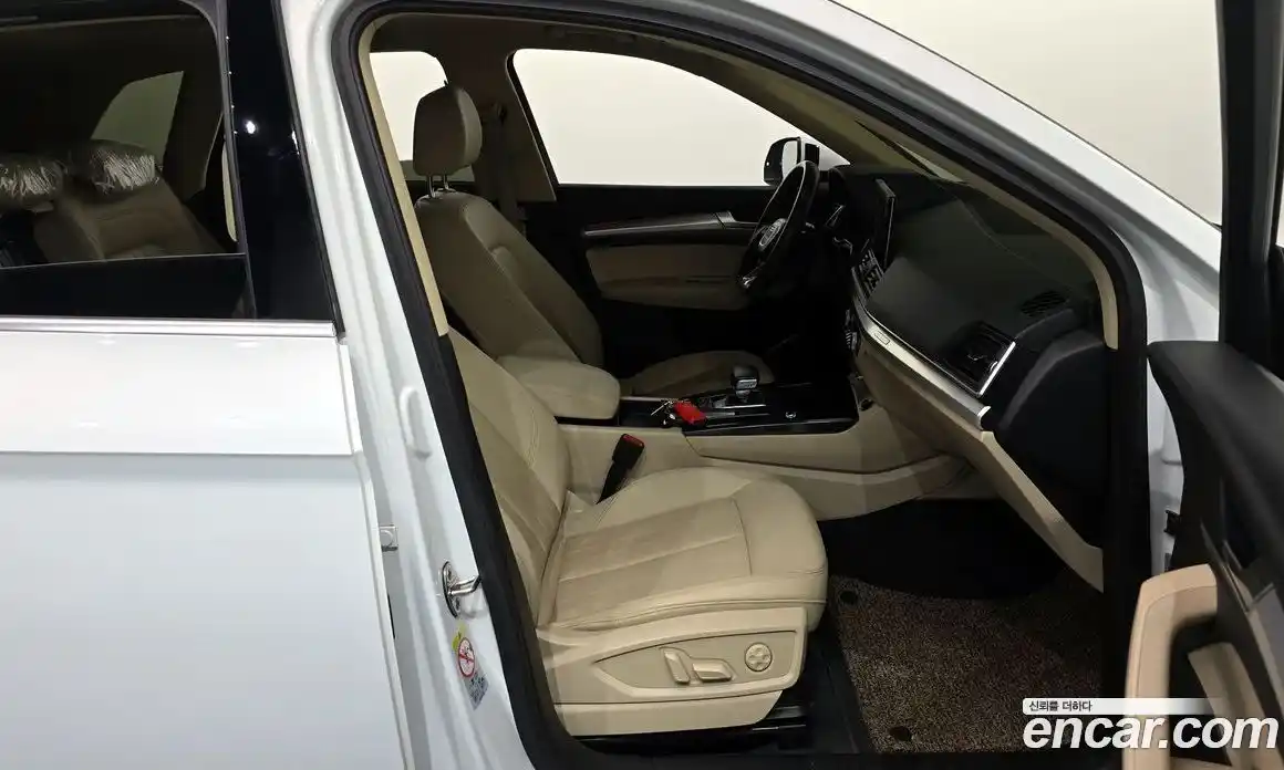 Audi Q5 2022 2.0 Автомат в Москве № 196238, фото 10