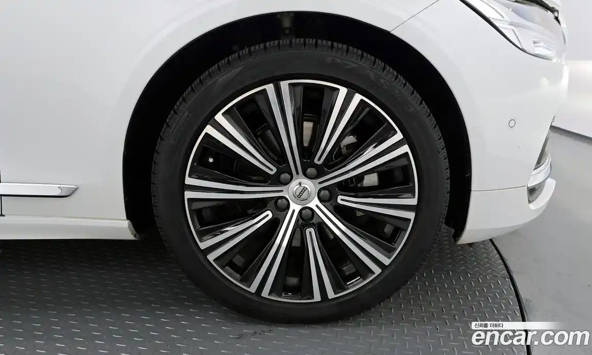 Volvo S90 2023 2.0 Автомат в Москве № 197097, фото 9