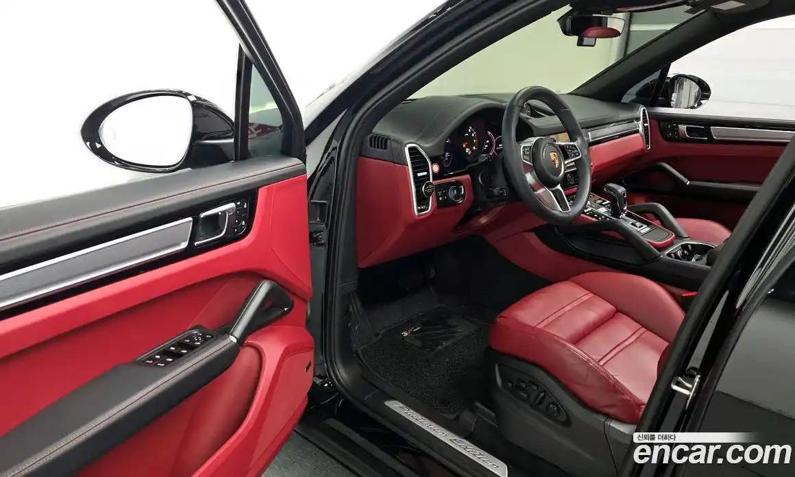 Porsche Cayenne 2023 3.0 Автомат в Москве № 197118, фото 12