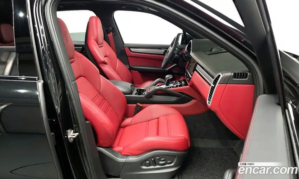 Porsche Cayenne 2023 3.0 Автомат в Москве № 197118, фото 15