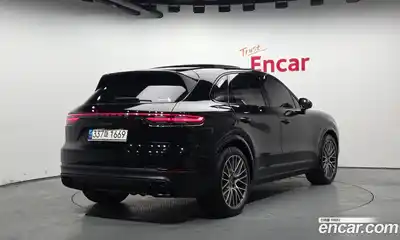 Porsche Cayenne 2023 3.0 Автомат в Москве № 197118, миниатюра 2