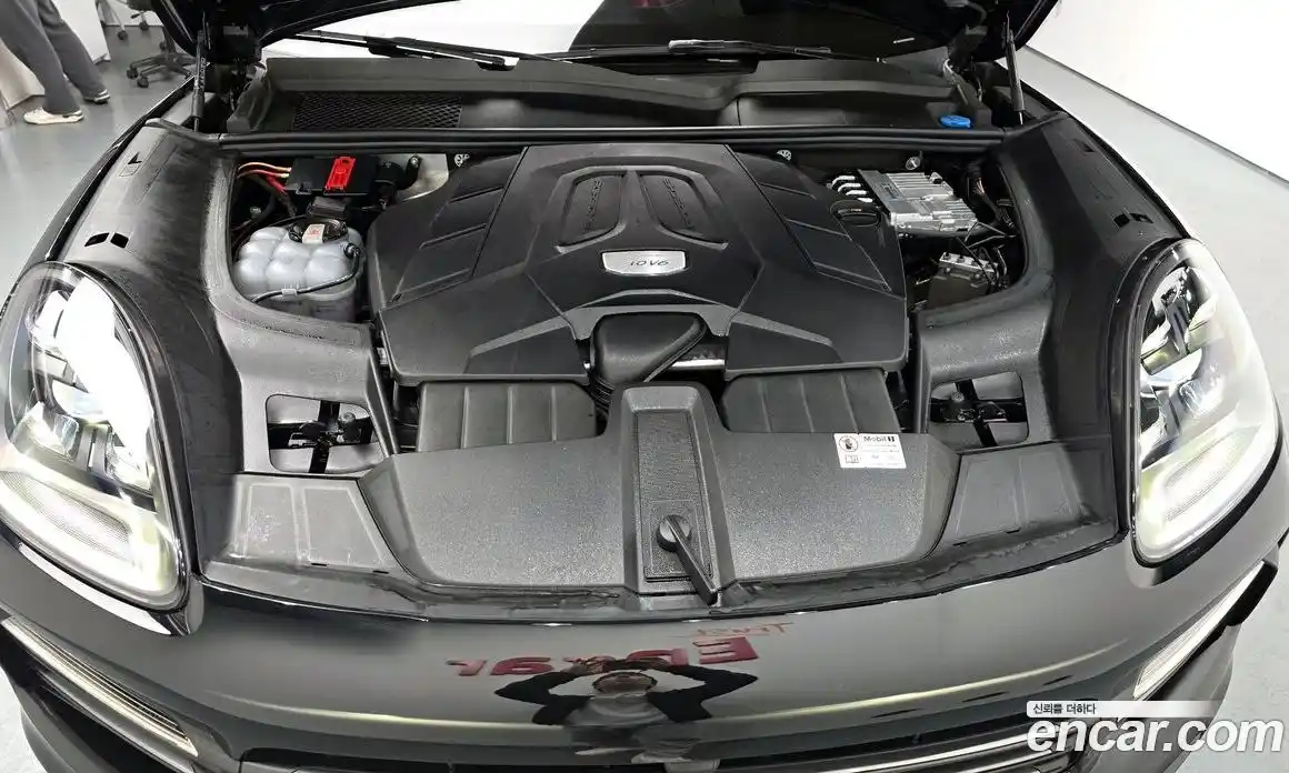 Porsche Cayenne 2023 3.0 Автомат в Москве № 197118, фото 4