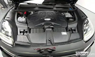 Porsche Cayenne 2023 3.0 Автомат в Москве № 197118, миниатюра 4