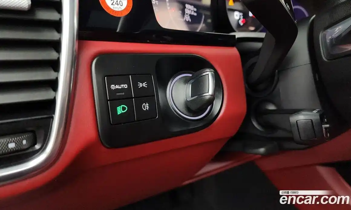 Porsche Cayenne 2023 3.0 Автомат в Москве № 197549, фото 12