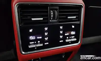 Porsche Cayenne 2023 3.0 Автомат в Москве № 197549, миниатюра 10