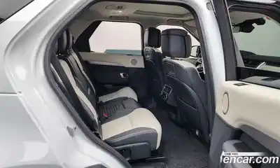 Land Rover Discovery 2025 3.0 Автомат в Москве № 198063, миниатюра 6