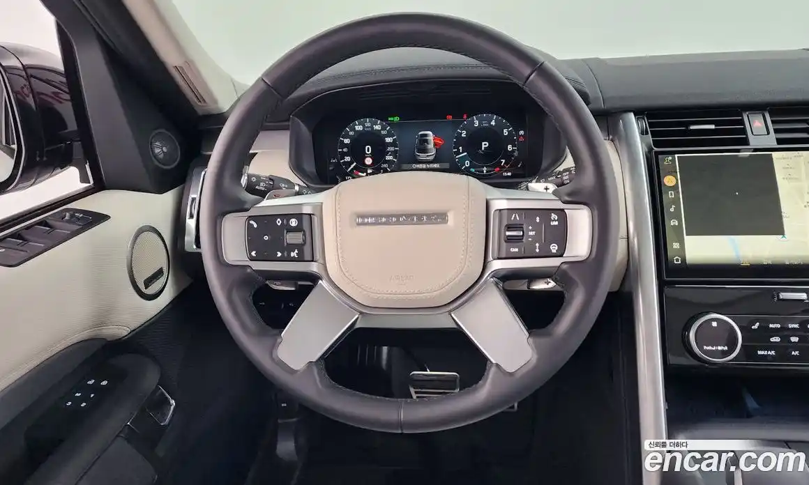 Land Rover Discovery 2025 3.0 Автомат в Москве № 198063, фото 10