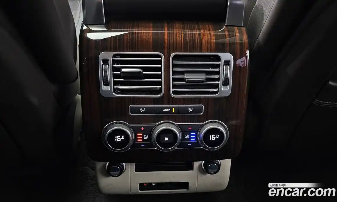 Land Rover Range-Rover 2016 4.4 Автомат в Москве № 198224, фото 11