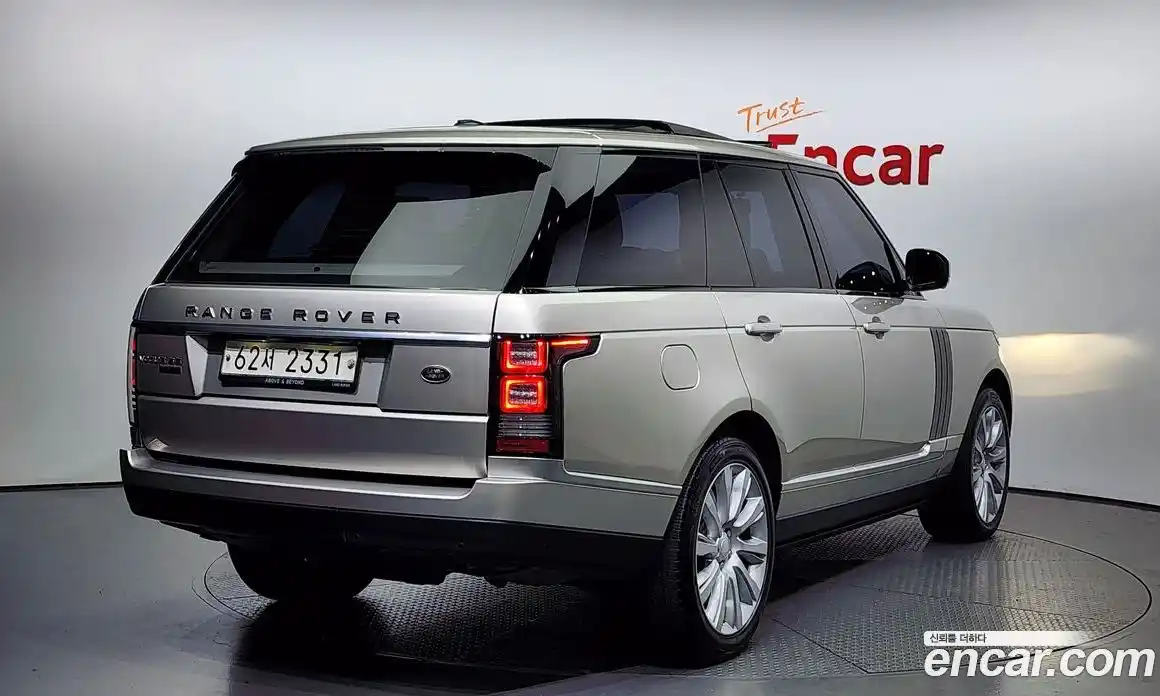 Land Rover Range-Rover 2016 4.4 Автомат в Москве № 198224, фото 19