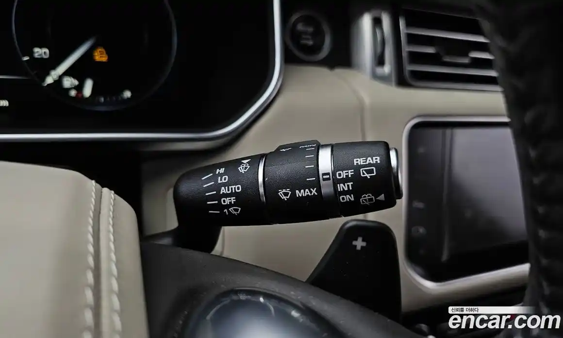 Land Rover Range-Rover 2016 4.4 Автомат в Москве № 198224, фото 8