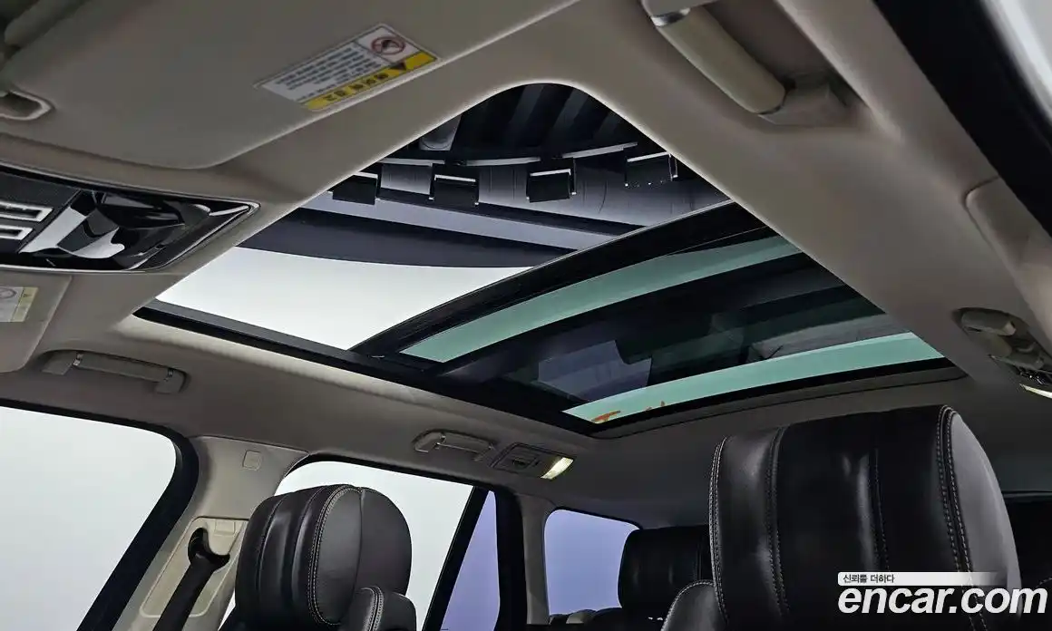 Land Rover Range-Rover 2016 4.4 Автомат в Москве № 198224, фото 9