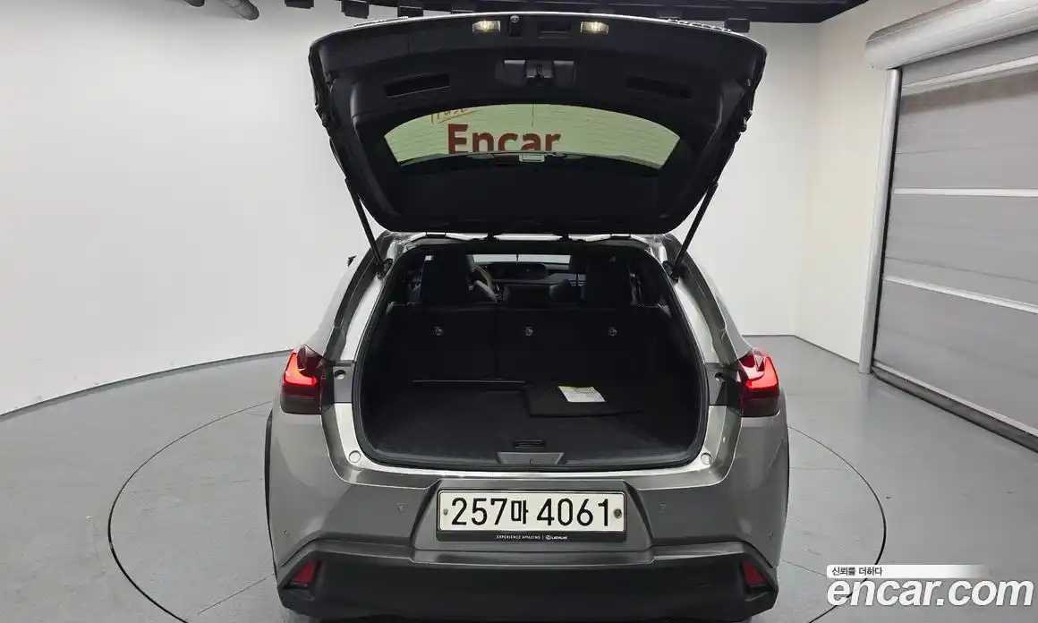 Lexus UX 2021 2.0 Автомат в Москве № 198862, фото 12