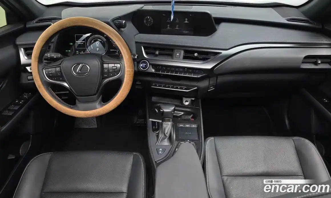 Lexus UX 2021 2.0 Автомат в Москве № 198862, фото 15