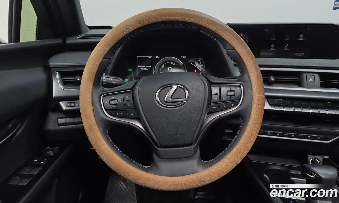 Lexus UX 2021 2.0 Автомат в Москве № 198862, фото 8