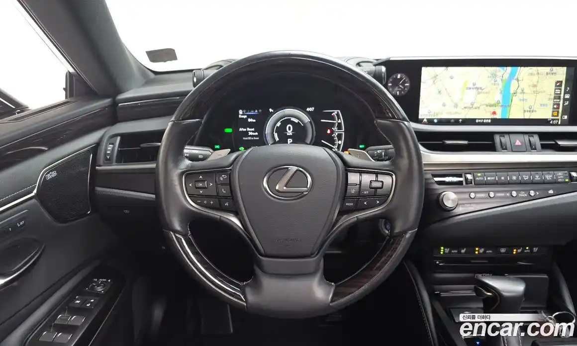 Lexus ES 2021 2.5 Автомат в Москве № 198882, фото 17