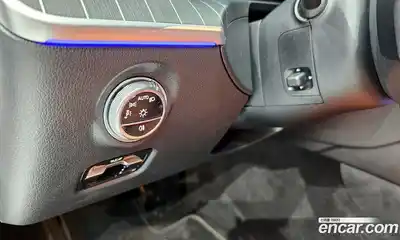 Mercedes-Benz C-Class 2023 2.0 Автомат в Москве № 204819, миниатюра 3