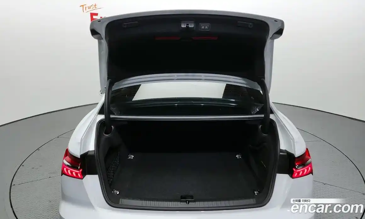 Audi A6 2023 2.0 Автомат в Москве № 205898, фото 7