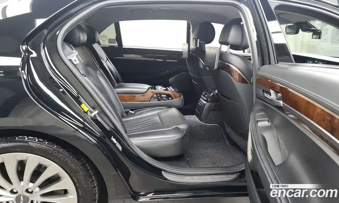 Genesis EQ900 2016 5.0 Автомат в Москве № 20674, фото 14