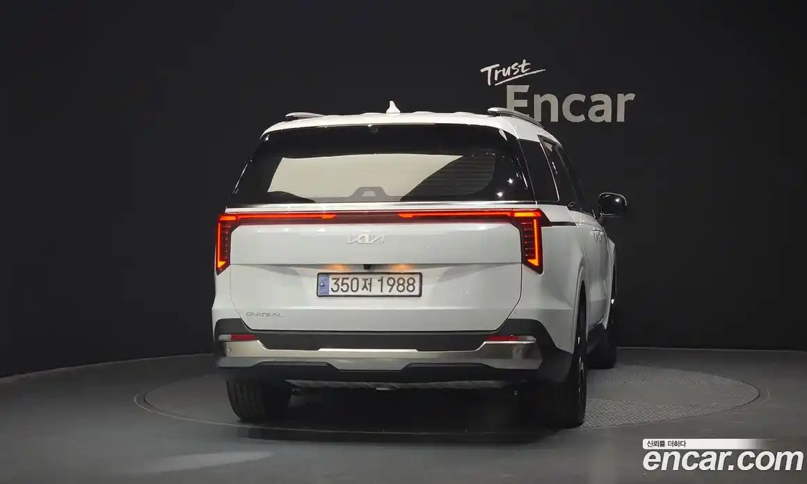 Kia Canival 2025 2.2 Автомат в Москве № 20752, фото 11