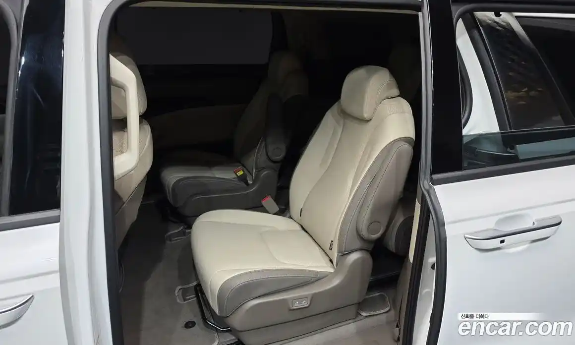 Kia Canival 2025 2.2 Автомат в Москве № 20752, фото 7