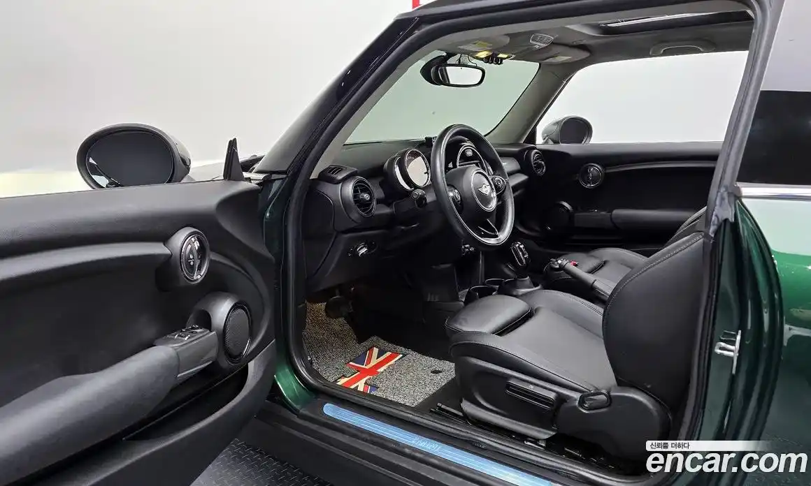 Mini Cooper 2018 1.5 Автомат в Москве № 211091, фото 9