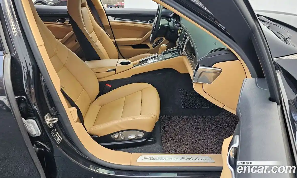 Porsche Panamera 2013 3.6 Автомат в Москве № 213197, фото 18