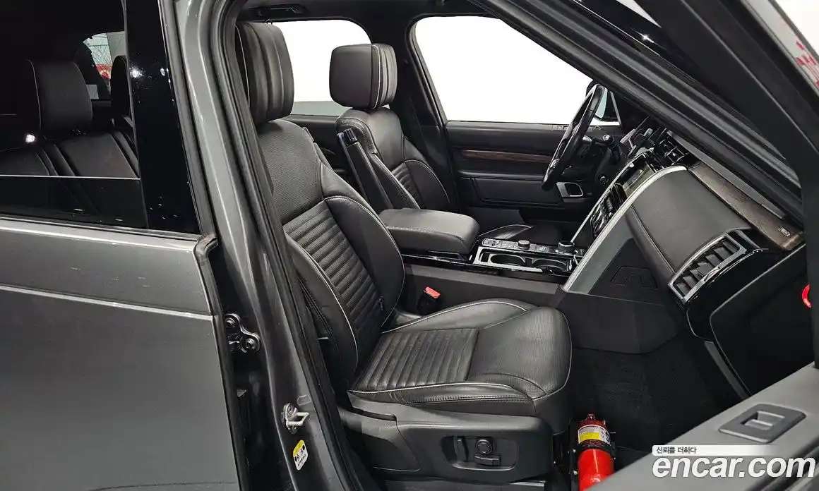 Land Rover Discovery 2018 3.0 Автомат в Москве № 213524, фото 14