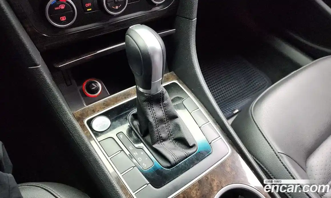 Volkswagen Passat 2015 1.8 Автомат в Москве № 215113, фото 13