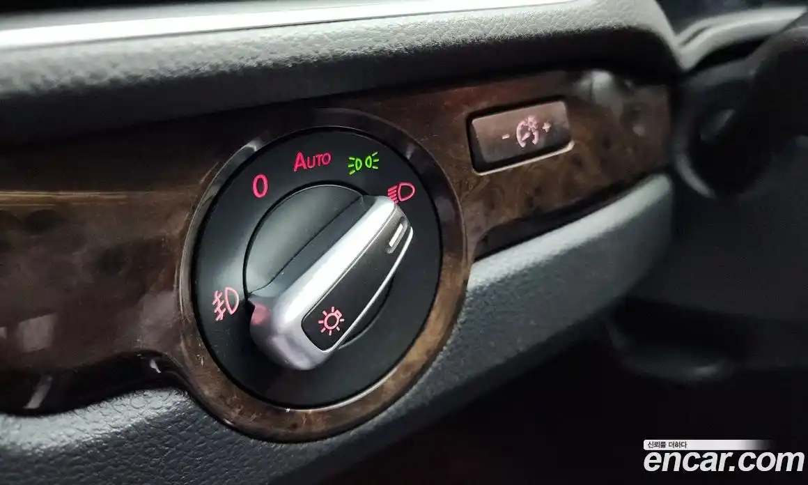 Volkswagen Passat 2015 1.8 Автомат в Москве № 215113, фото 20