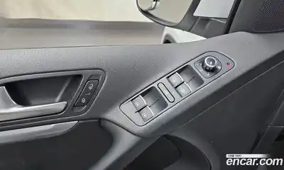 Volkswagen Tiguan 2015 2.0 Автомат в Москве № 215226, миниатюра 2