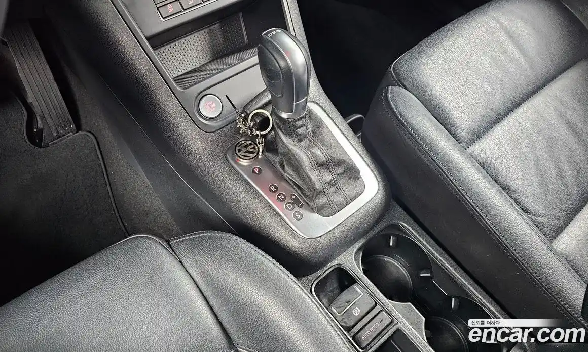 Volkswagen Tiguan 2015 2.0 Автомат в Москве № 215226, фото 5